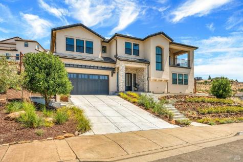 3776 Crown Hill Drive Santa Rosa CA 95404