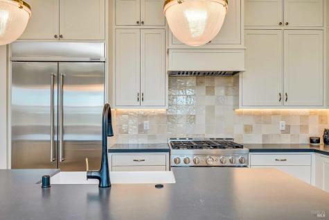 3776 Crown Hill Drive Santa Rosa CA 95404