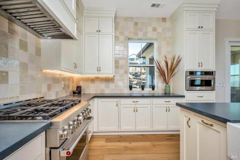 3776 Crown Hill Drive Santa Rosa CA 95404