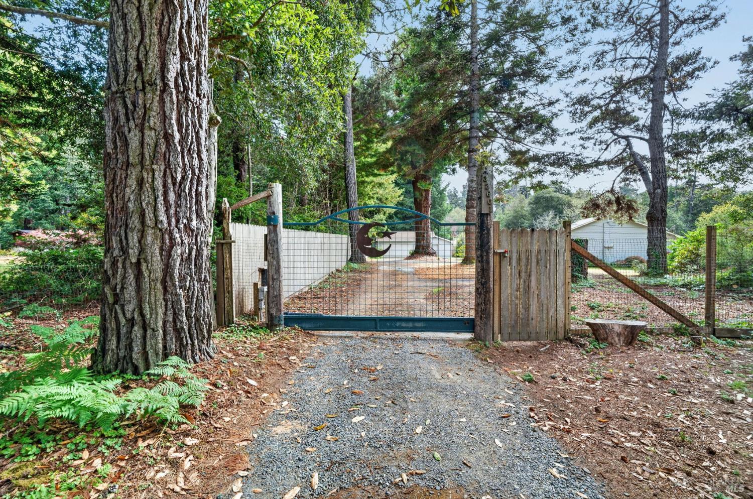 32601 Odom Lane Fort Bragg CA 95437