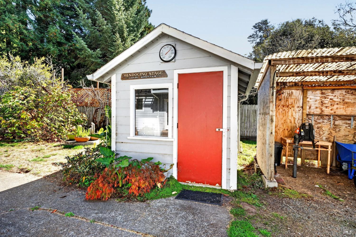 32601 Odom Lane Fort Bragg CA 95437