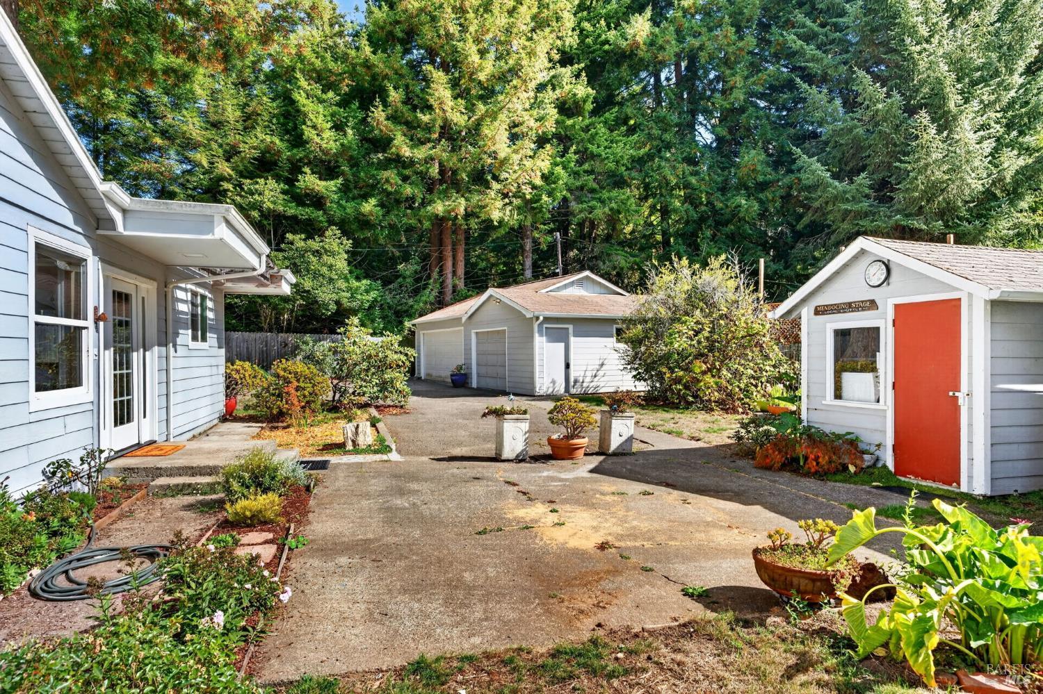 32601 Odom Lane Fort Bragg CA 95437