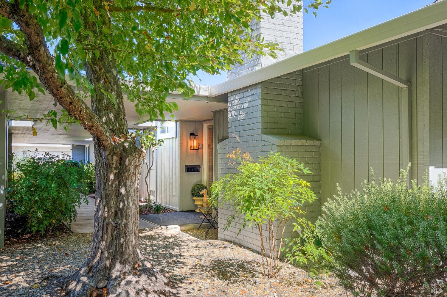 421 Meadowgreen Drive Santa Rosa CA 95409
