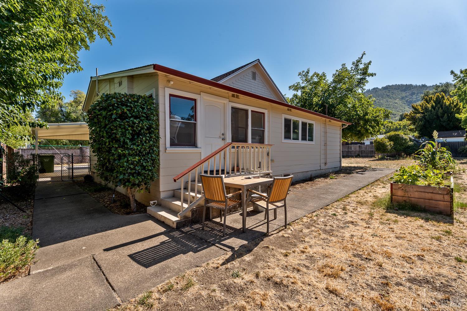 1008 W Church Street Ukiah CA 95482