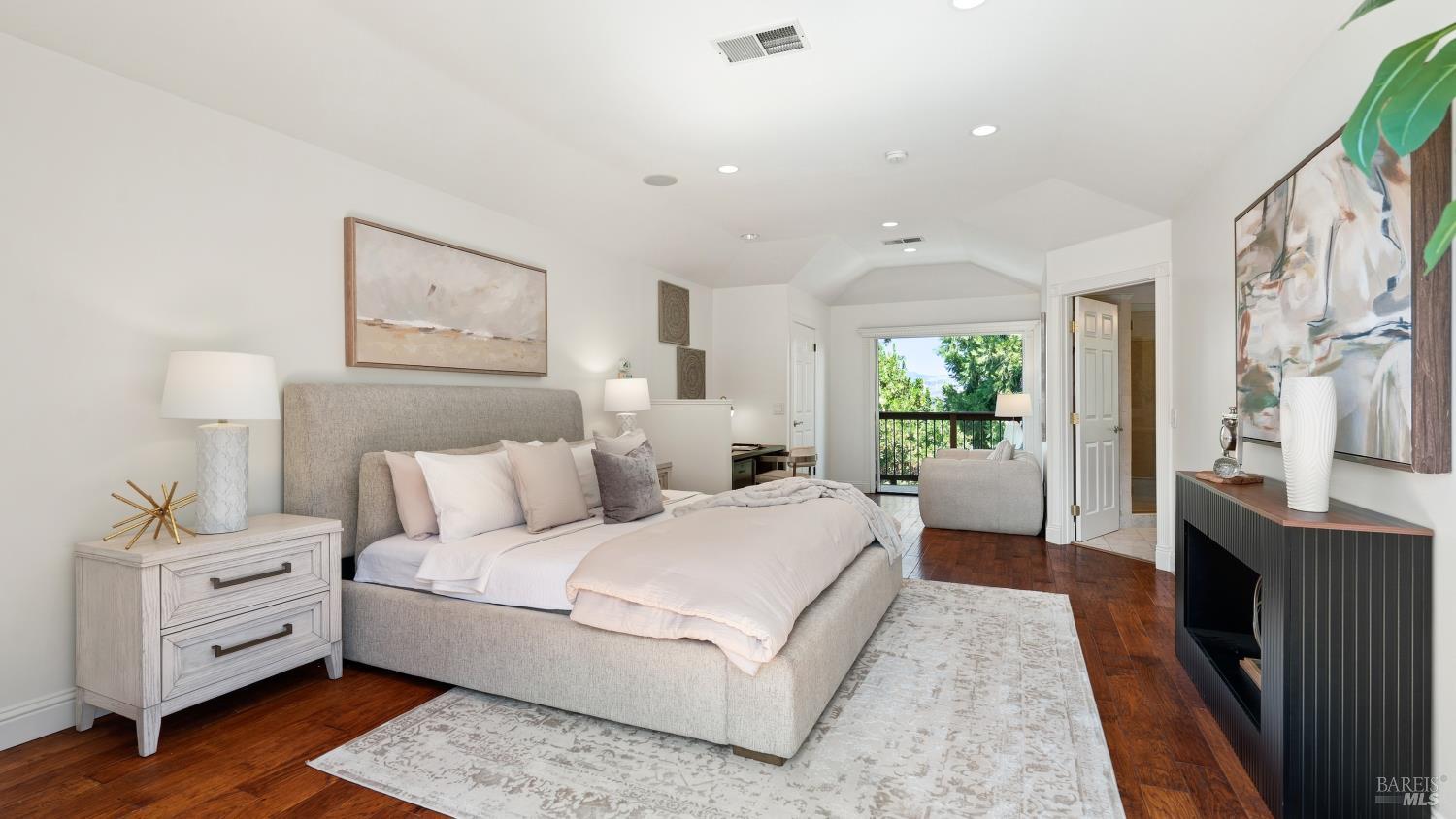 4615 Sullivan Way Santa Rosa CA 95409