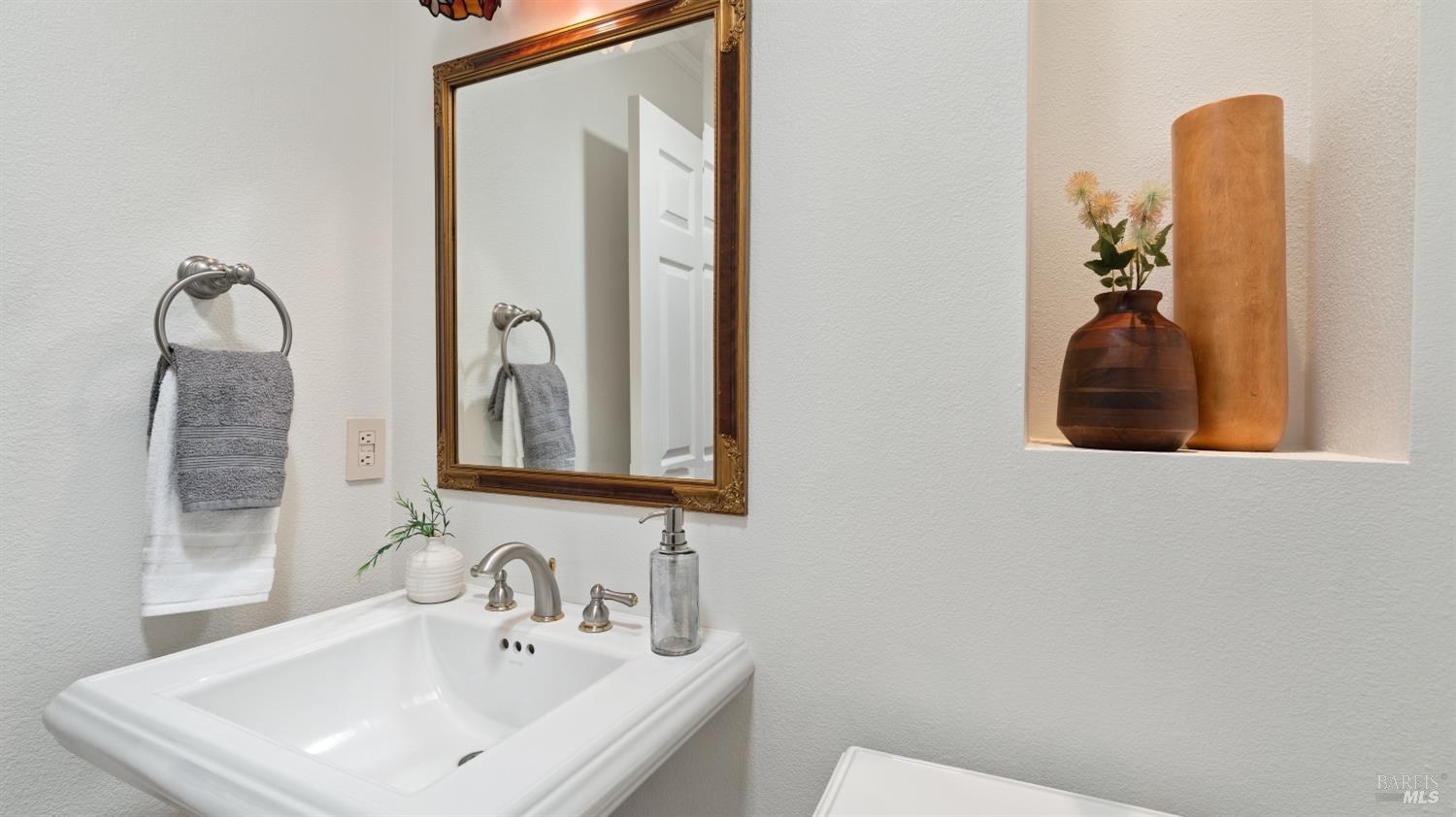 4615 Sullivan Way Santa Rosa CA 95409