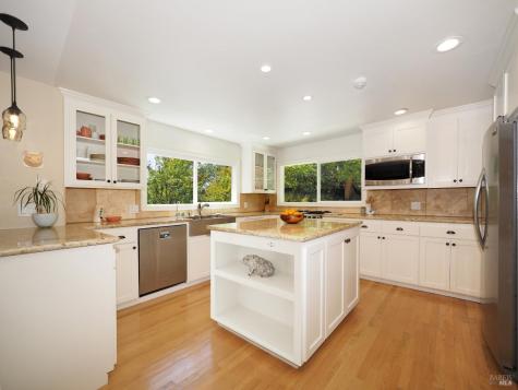 22549 River Road Geyserville CA 95441