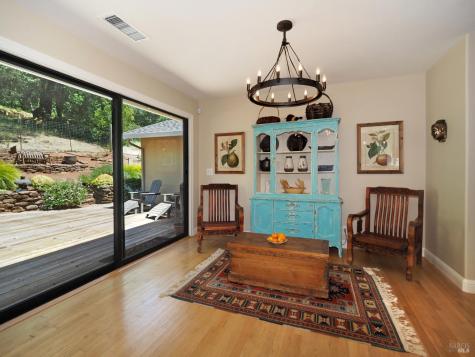 22549 River Road Geyserville CA 95441