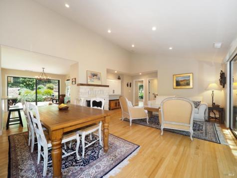 22549 River Road Geyserville CA 95441