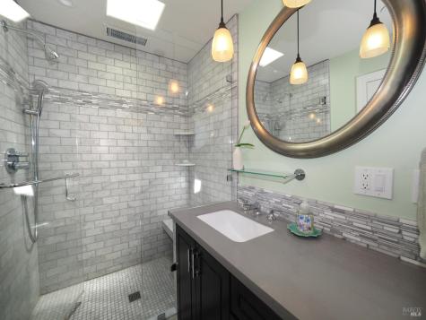22549 River Road Geyserville CA 95441
