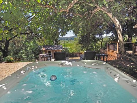 22549 River Road Geyserville CA 95441