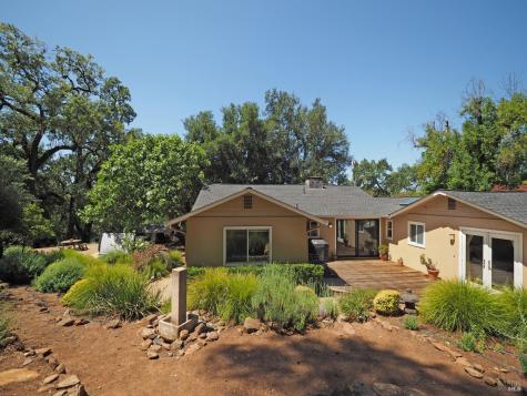 22549 River Road Geyserville CA 95441
