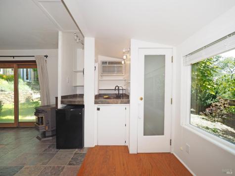 22549 River Road Geyserville CA 95441