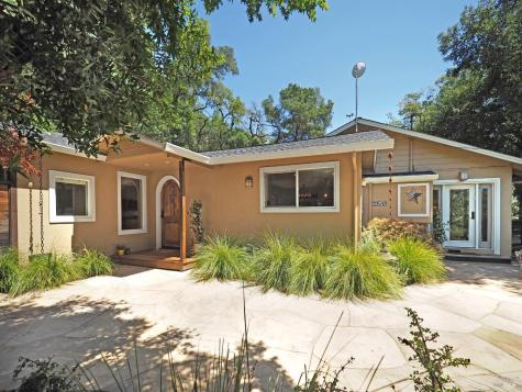 22549 River Road Geyserville CA 95441
