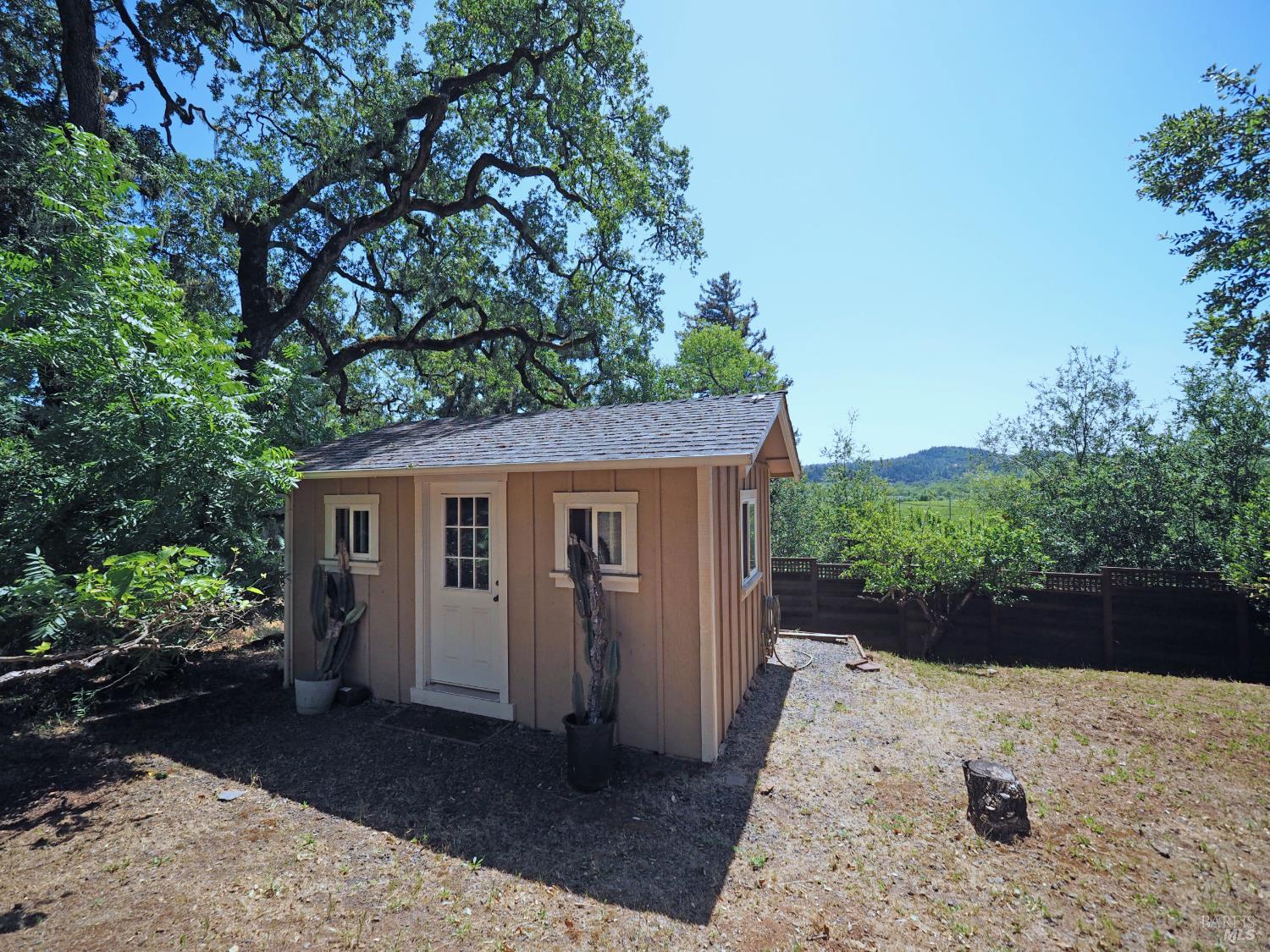 22549 River Road Geyserville CA 95441
