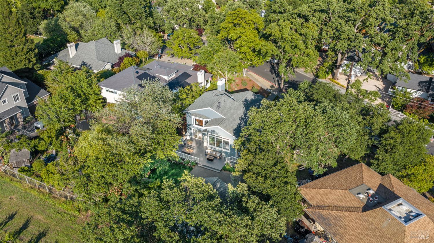 708 Hunt Avenue St. Helena CA 94574