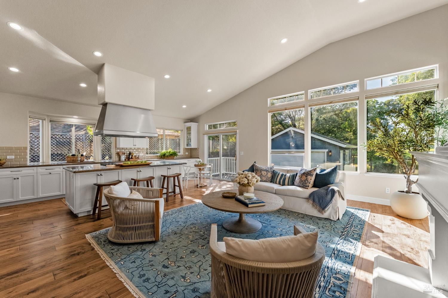 708 Hunt Avenue St. Helena CA 94574