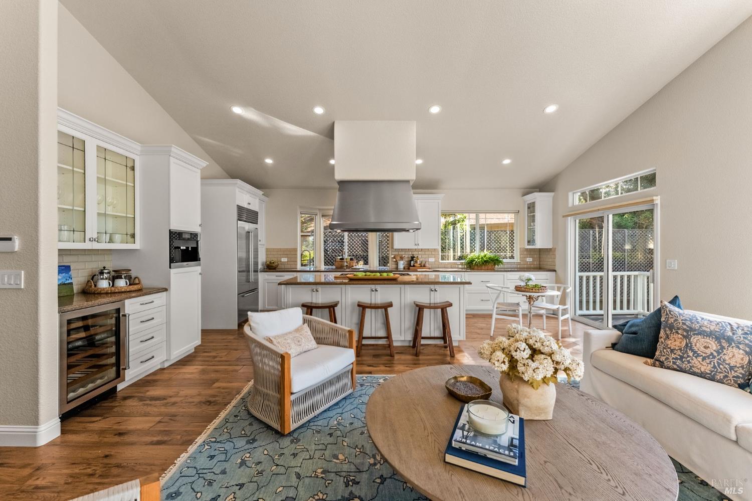 708 Hunt Avenue St. Helena CA 94574