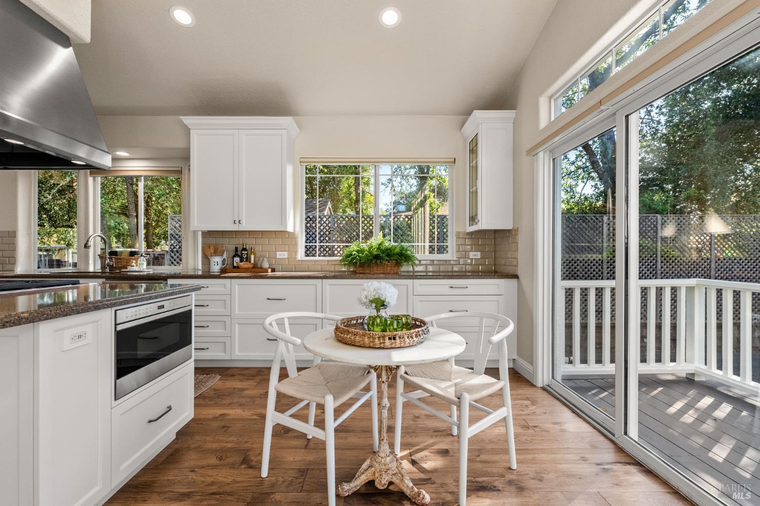 708 Hunt Avenue St. Helena CA 94574