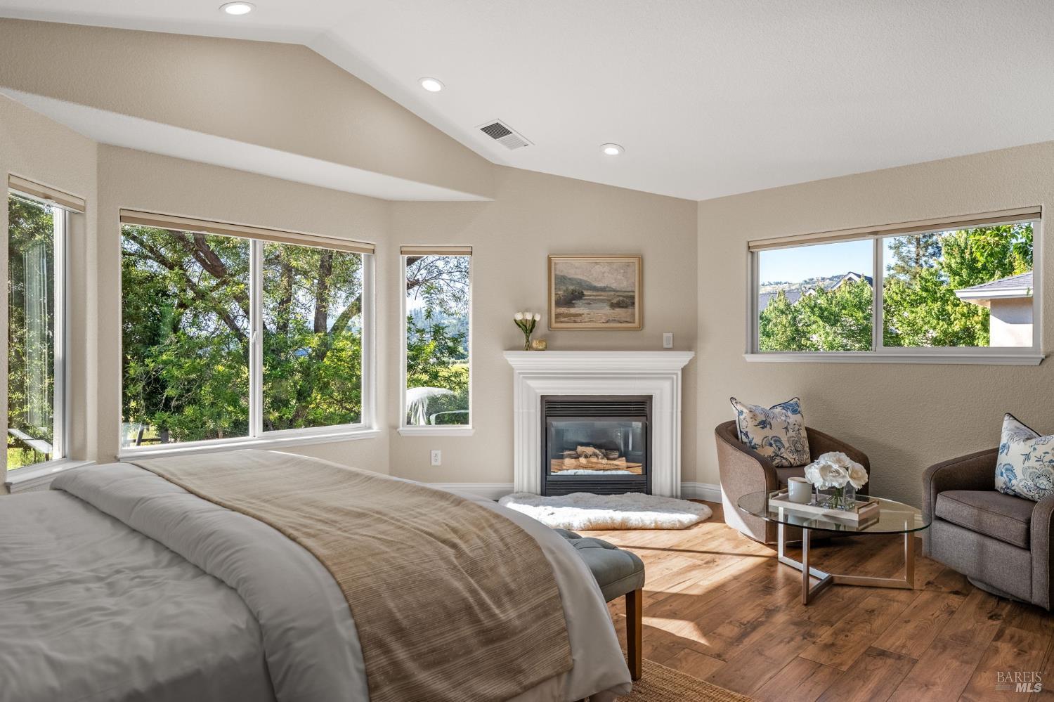 708 Hunt Avenue St. Helena CA 94574