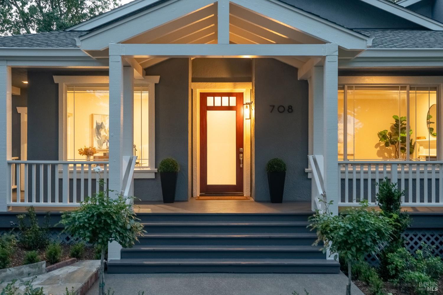 708 Hunt Avenue St. Helena CA 94574