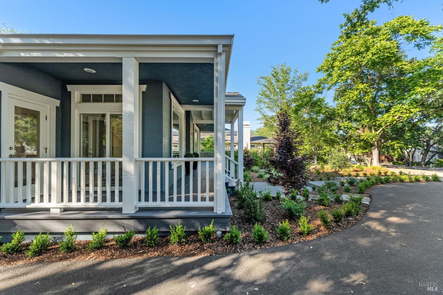 708 Hunt Avenue St. Helena CA 94574