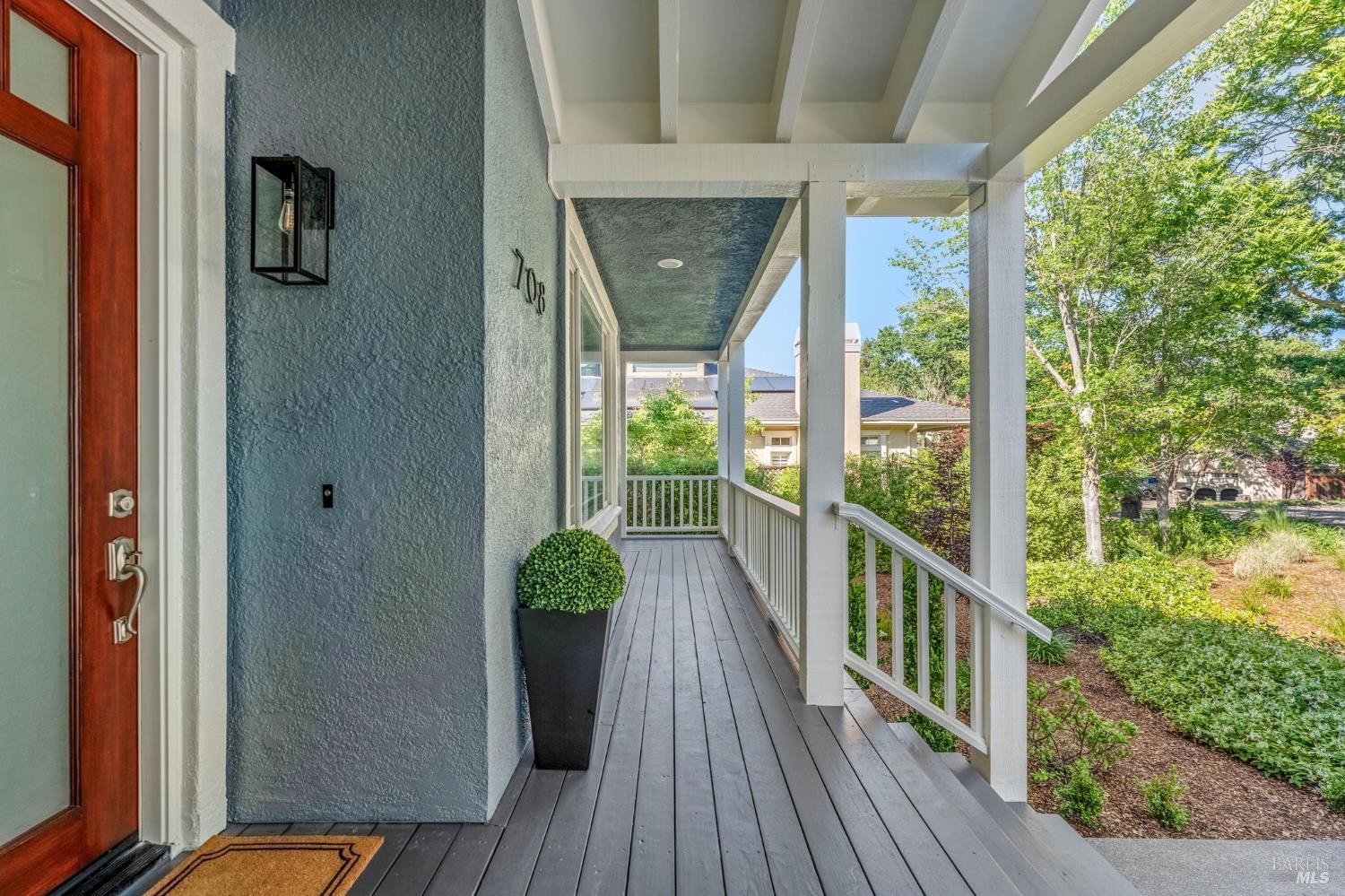 708 Hunt Avenue St. Helena CA 94574