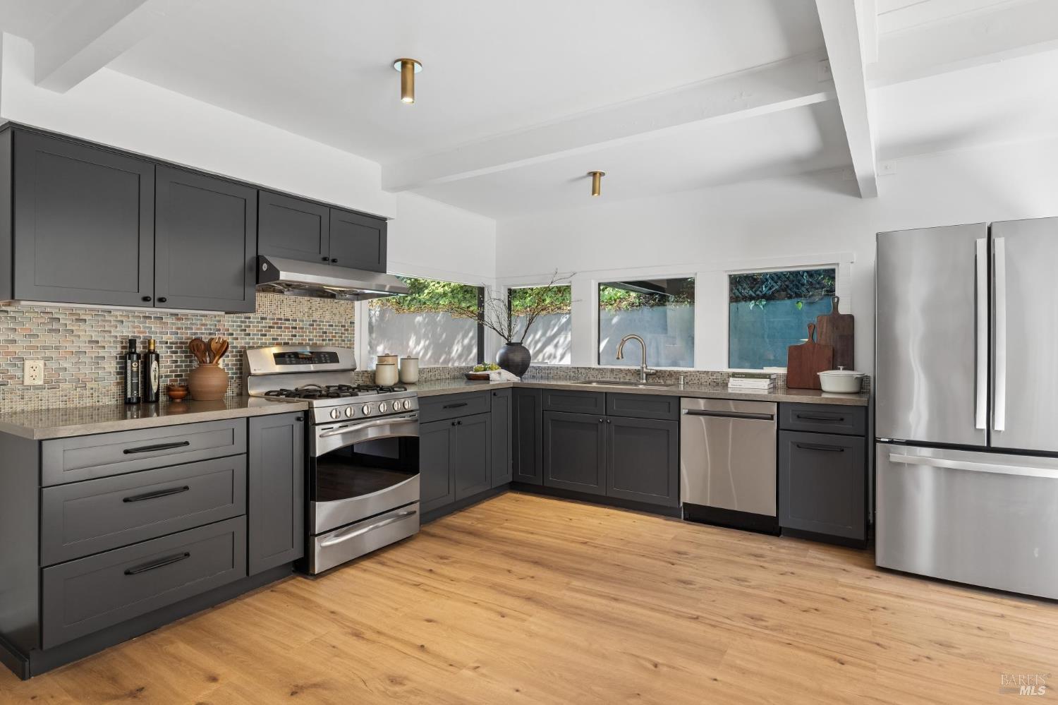 230 Cascade Drive Fairfax CA 94930