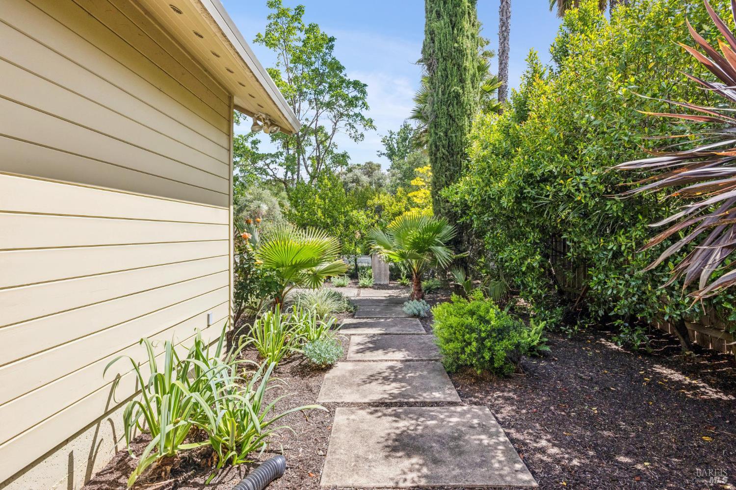 3055 Myrtledale Road Calistoga CA 94515