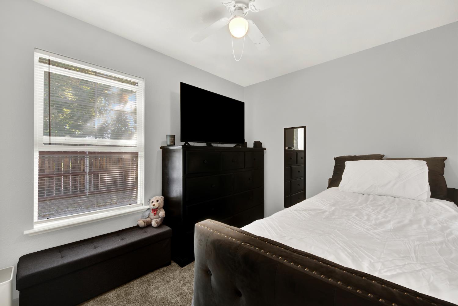 613 Manzanita Way Winters CA 95694