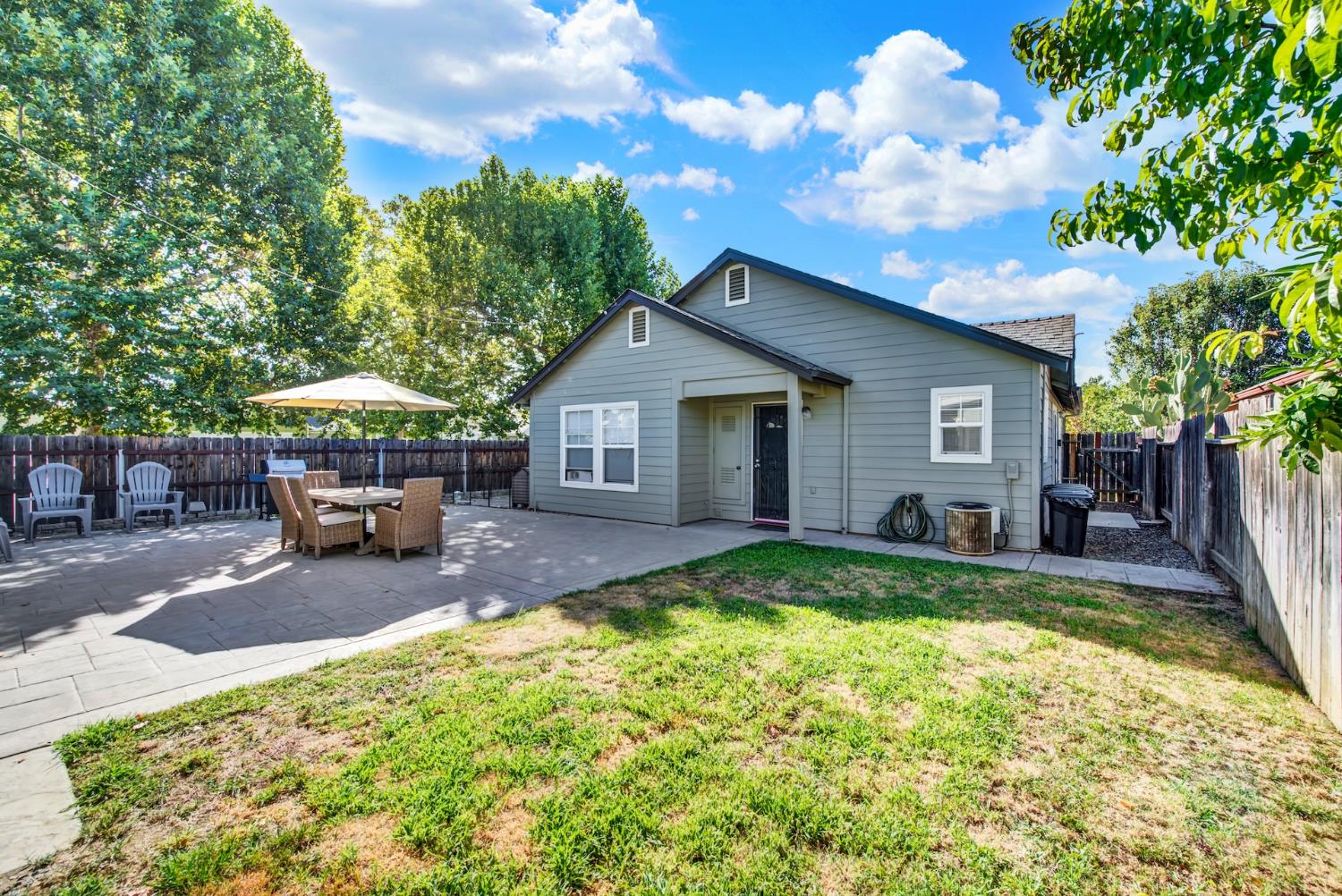 613 Manzanita Way Winters CA 95694