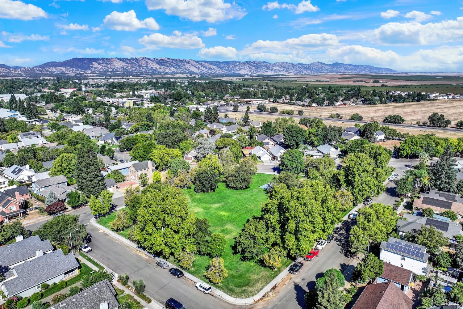 613 Manzanita Way Winters CA 95694