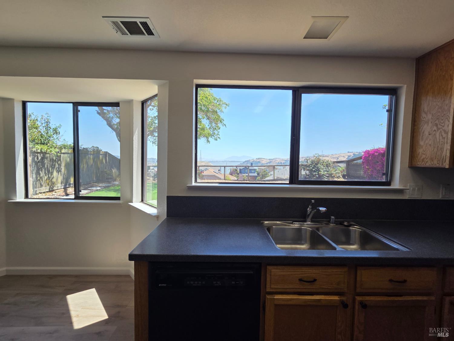 184 Clearview Drive Vallejo CA 94591