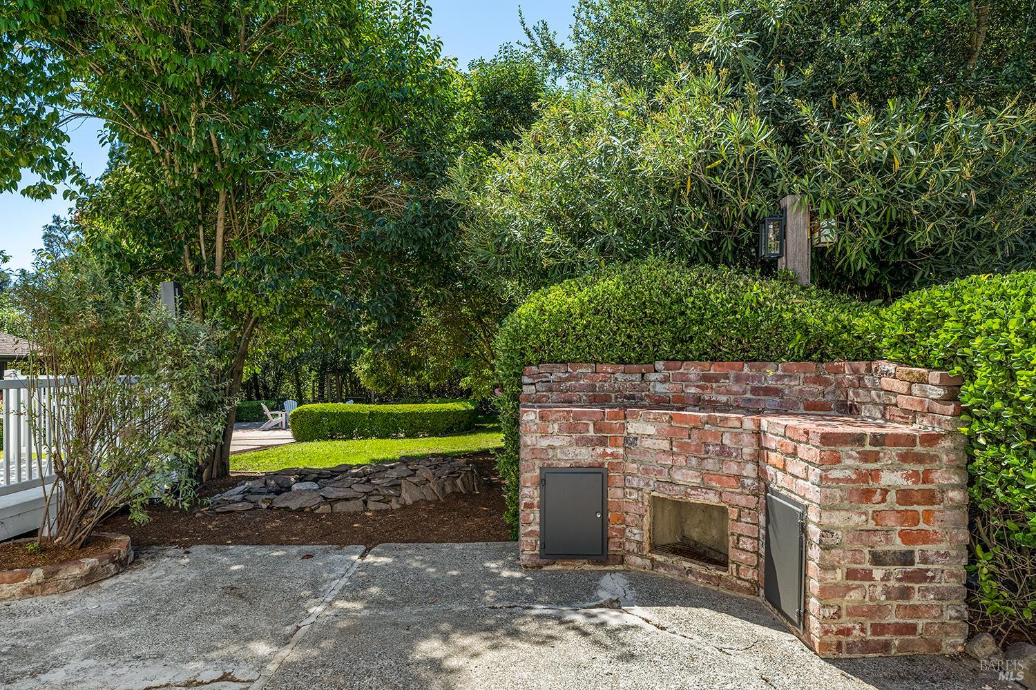 1470 High School Road Sebastopol CA 95472