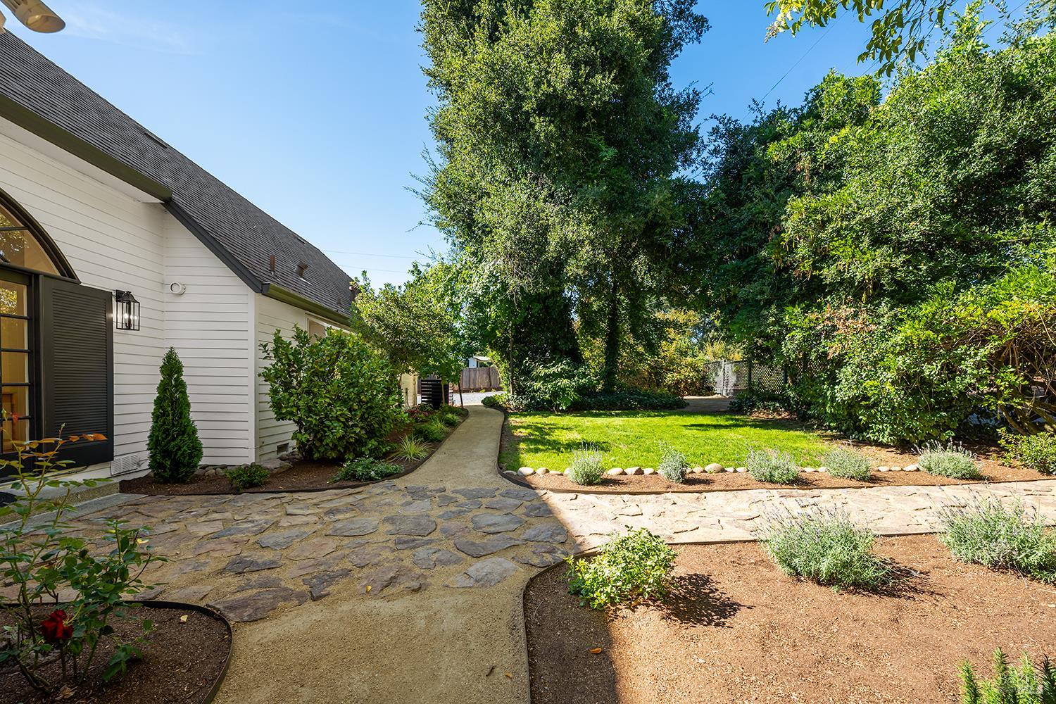 1470 High School Road Sebastopol CA 95472