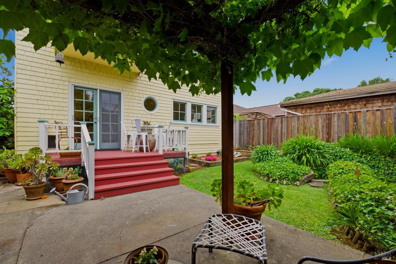 1134 Willow Avenue Napa CA 94559