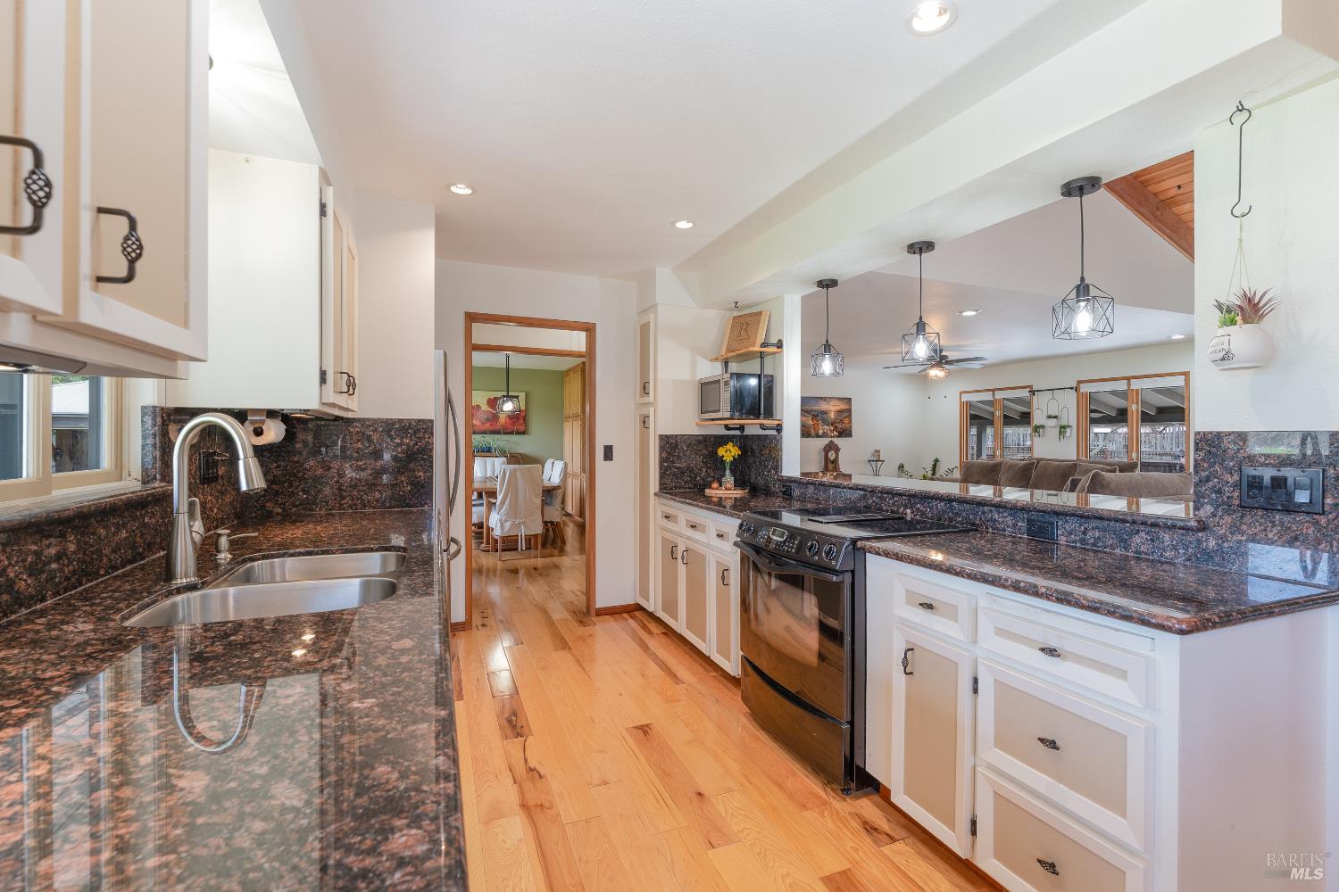 10450 Main Street Potter Valley CA 95469