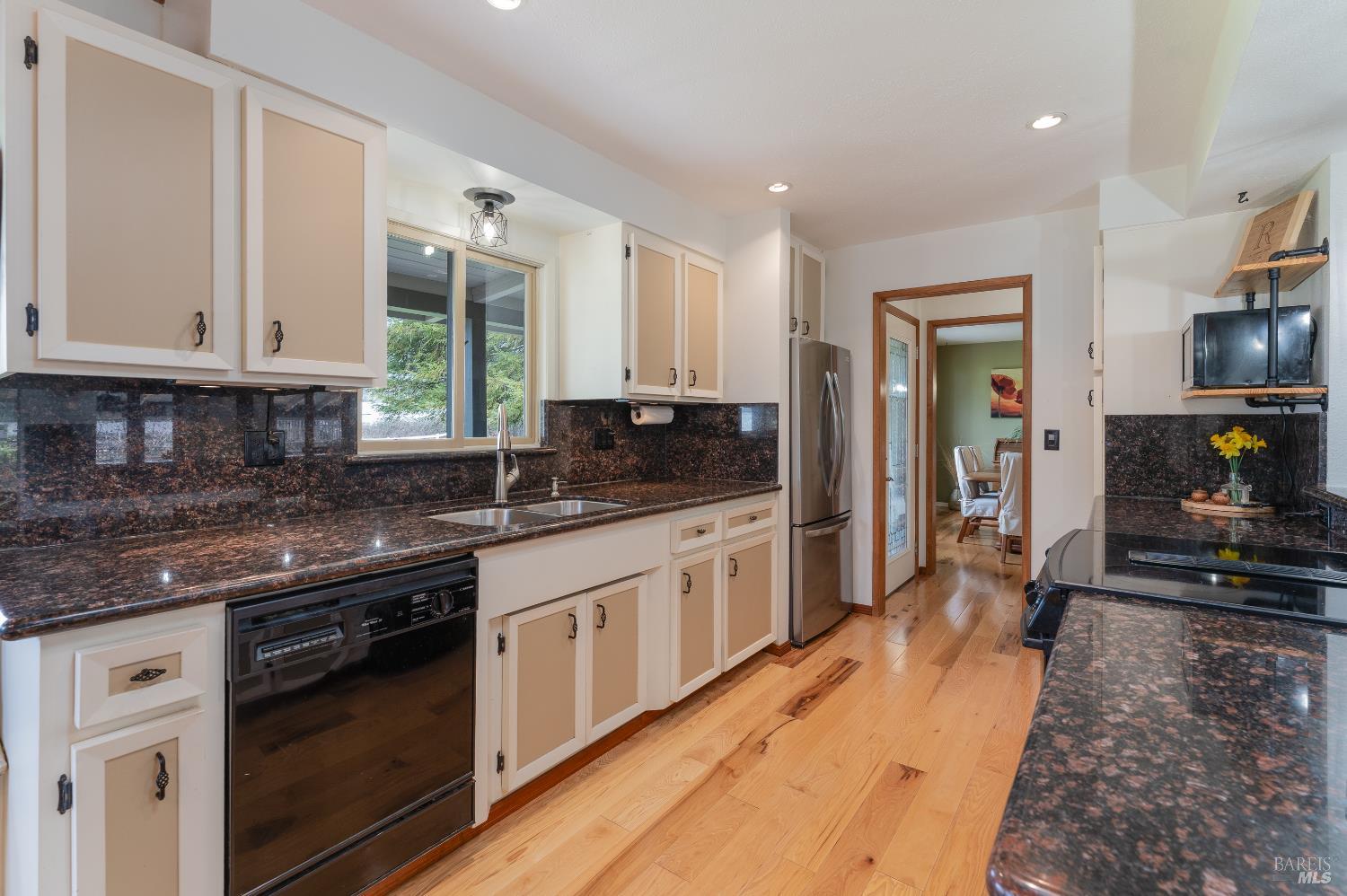 10450 Main Street Potter Valley CA 95469