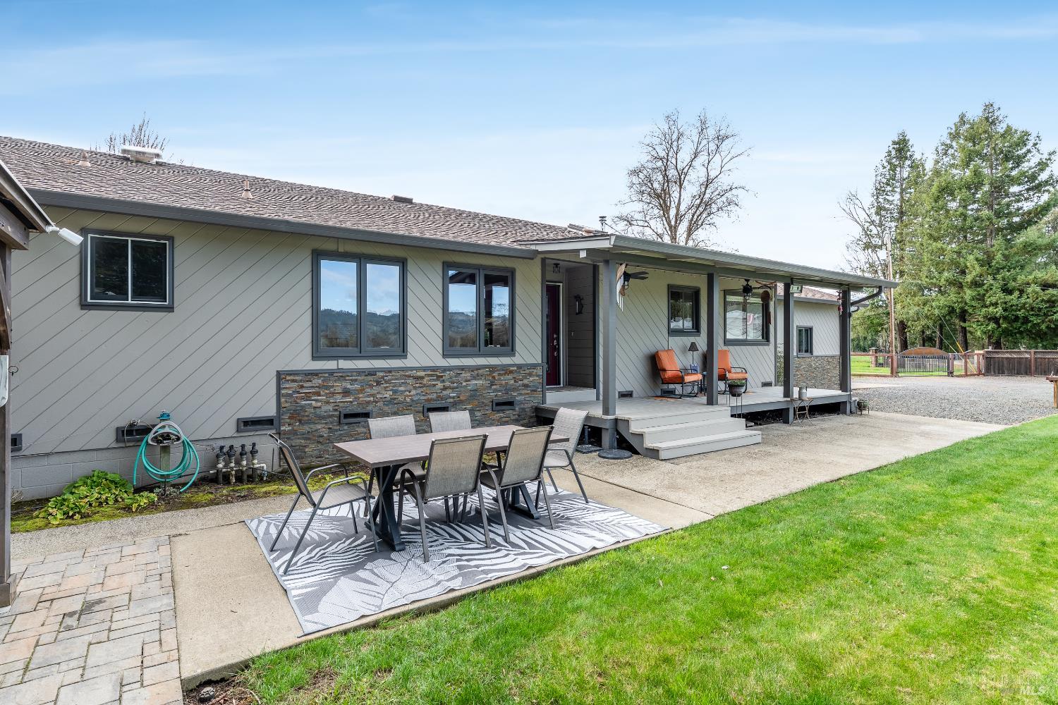 10450 Main Street Potter Valley CA 95469