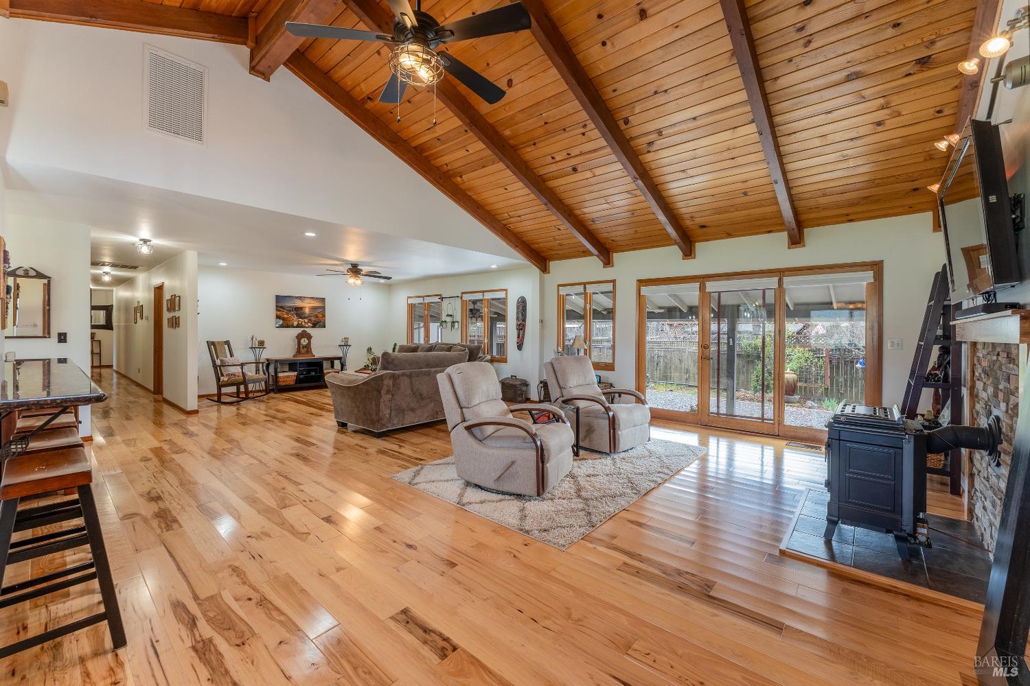 10450 Main Street Potter Valley CA 95469