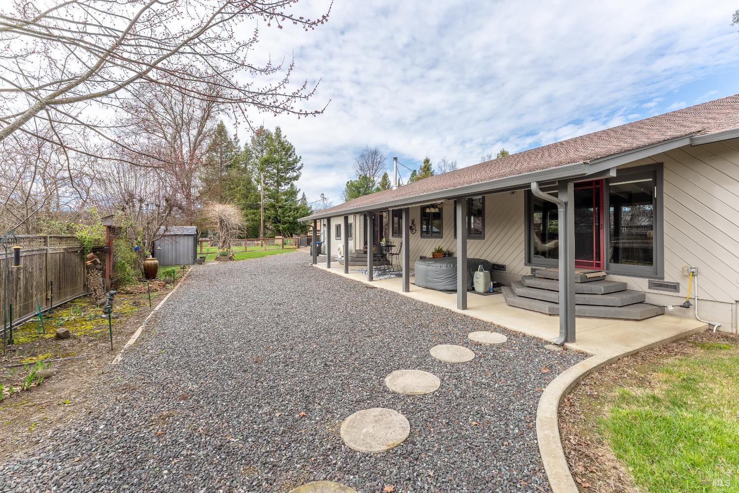 10450 Main Street Potter Valley CA 95469