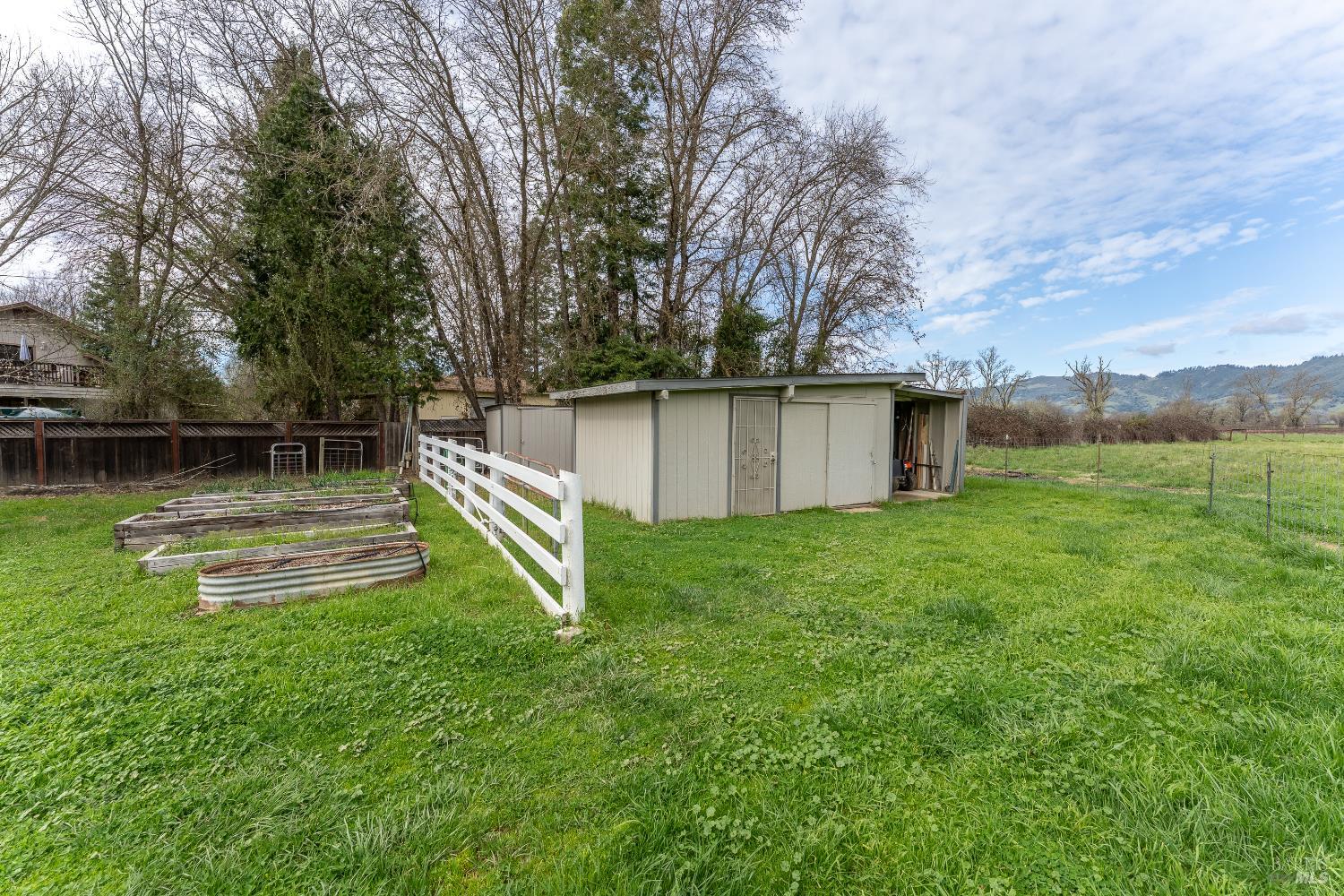 10450 Main Street Potter Valley CA 95469