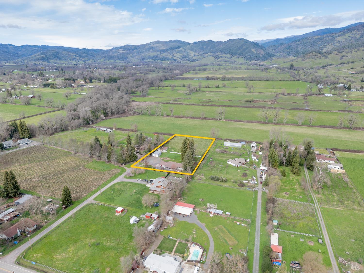 10450 Main Street Potter Valley CA 95469