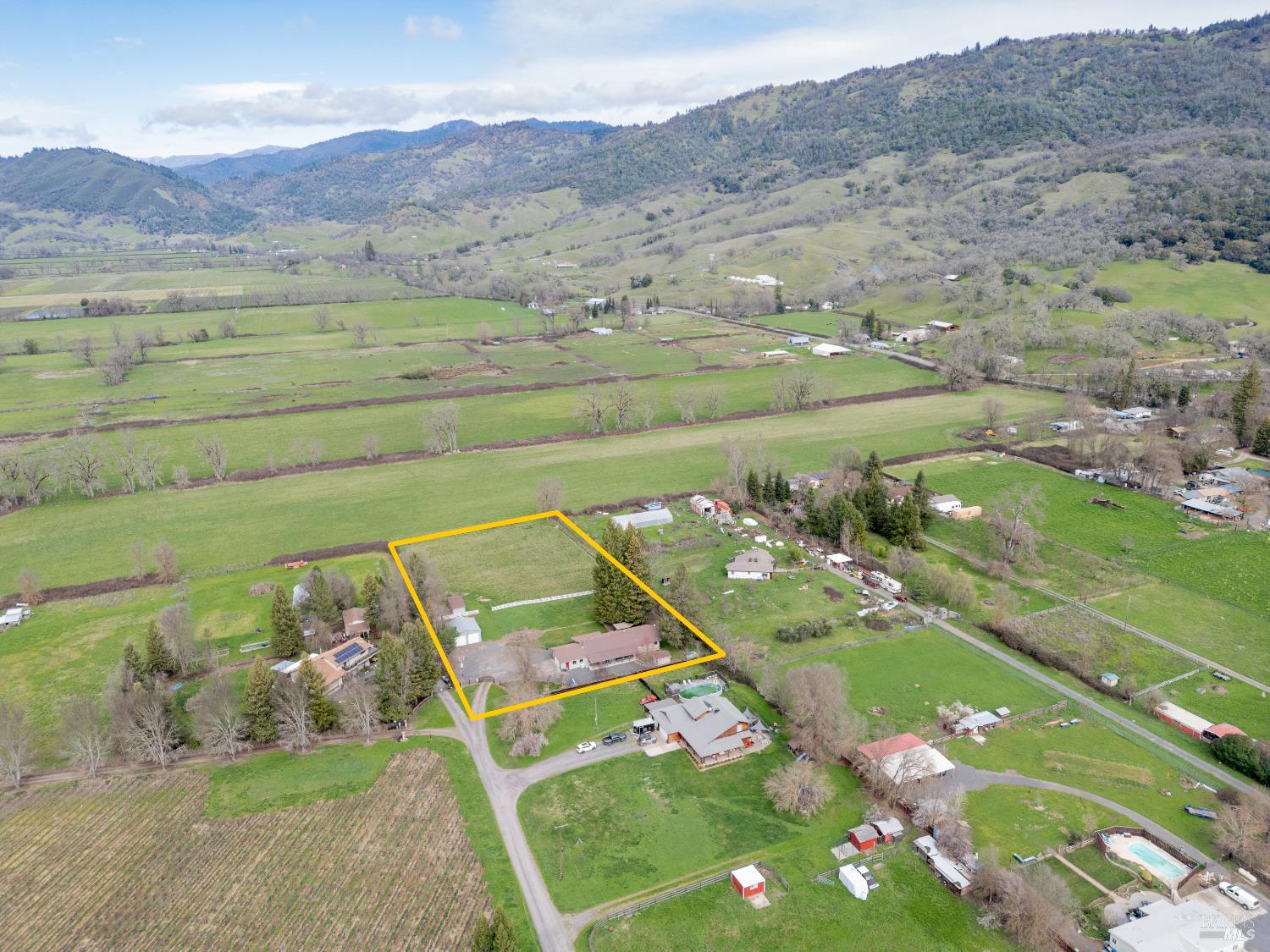 10450 Main Street Potter Valley CA 95469