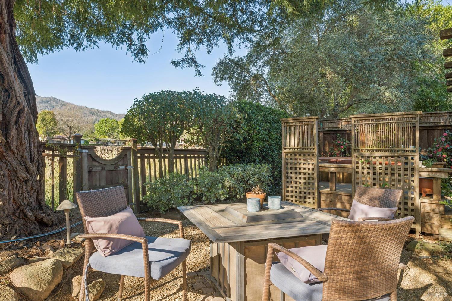 1143 Hudson Avenue St. Helena CA 94574