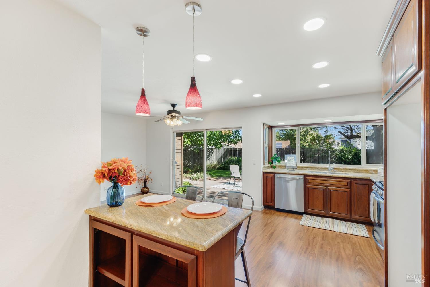 1360 Hemingway Court Dixon CA 95620