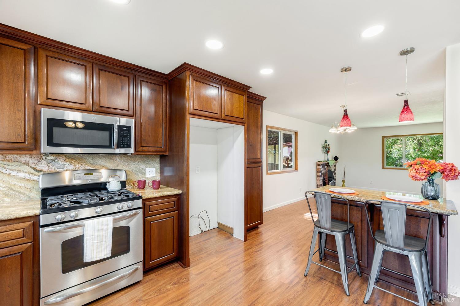 1360 Hemingway Court Dixon CA 95620