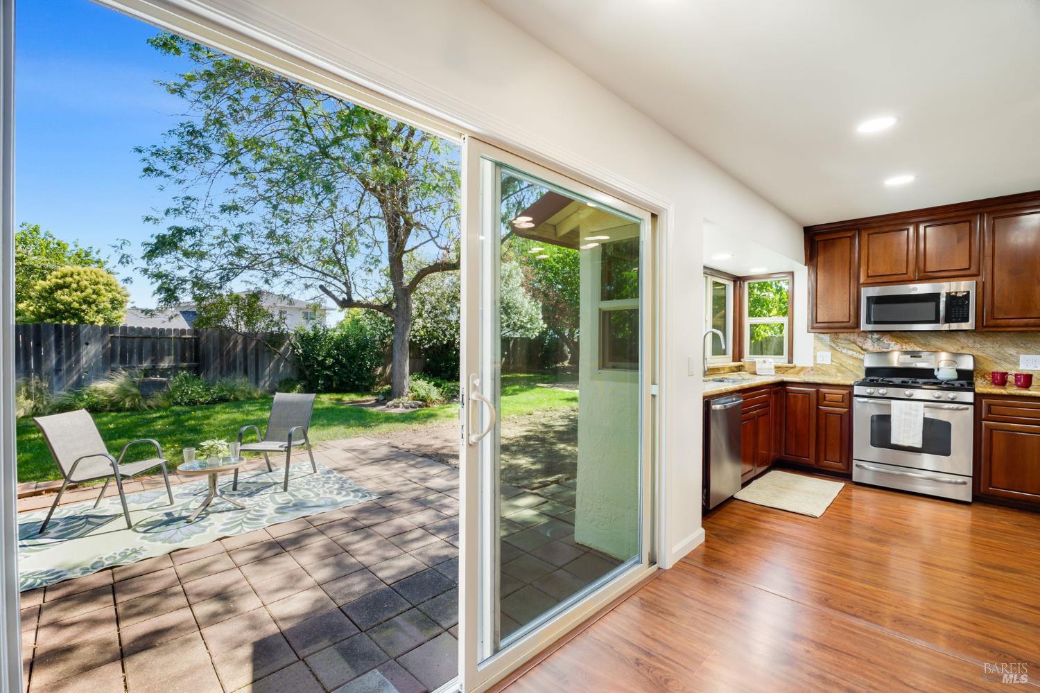 1360 Hemingway Court Dixon CA 95620
