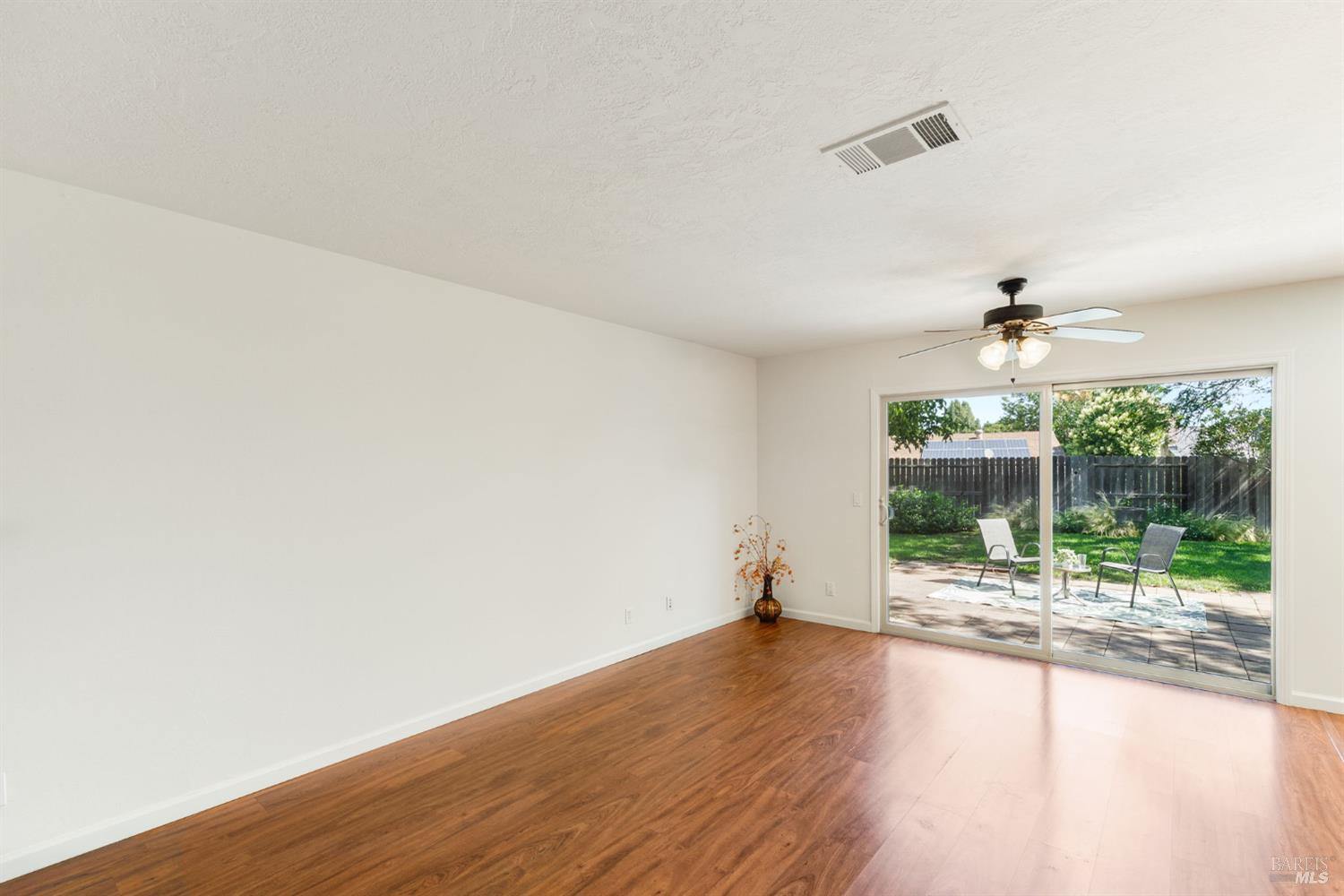 1360 Hemingway Court Dixon CA 95620