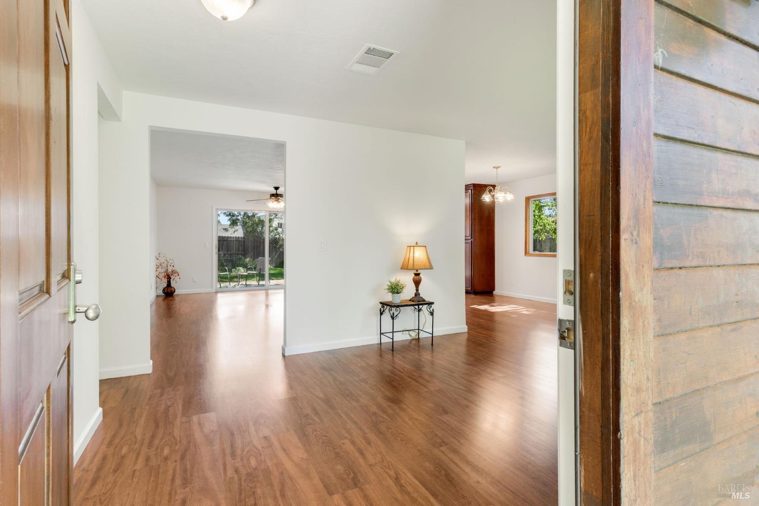 1360 Hemingway Court Dixon CA 95620